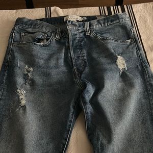 Men’s distressed denim jeans, 34x32, button fly